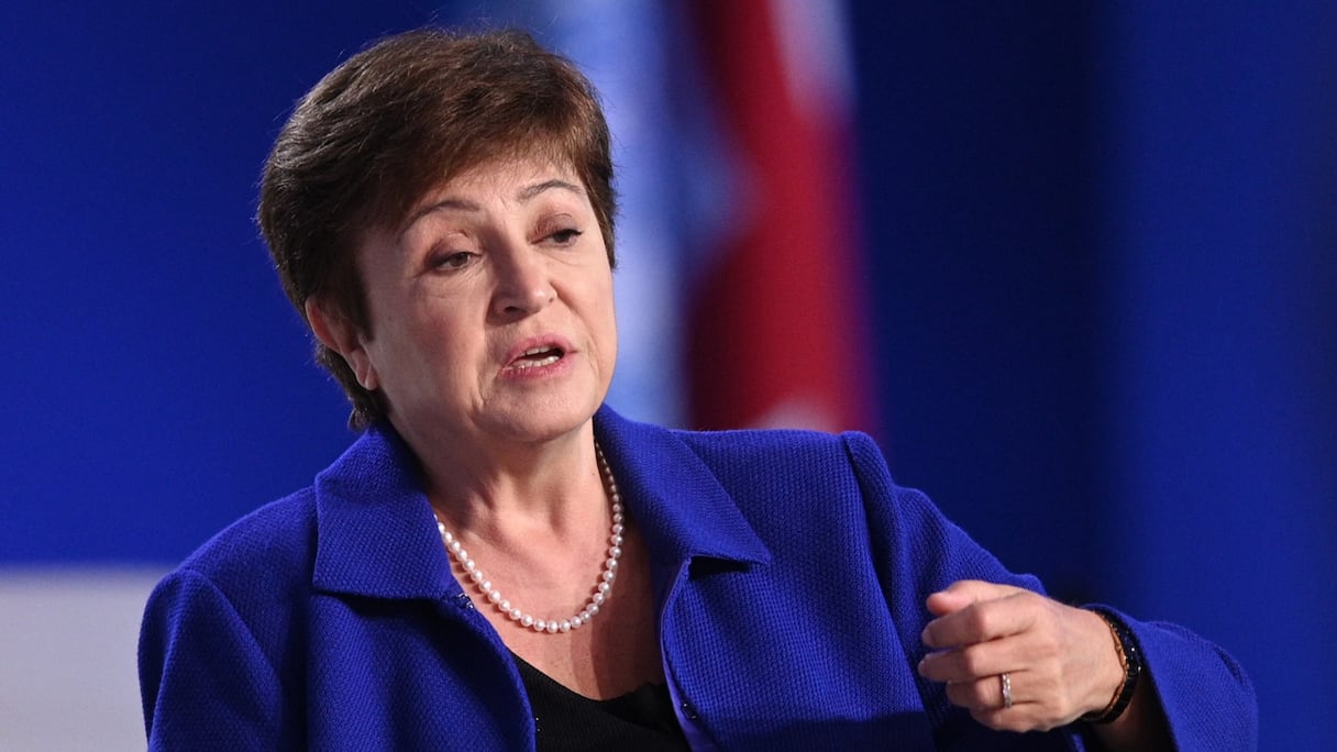 La directrice générale du FMI, Kristalina Georgieva, prend la parole lors d'une table ronde lors du sommet des Nations Unies sur le climat, la COP26, à Glasgow le 3 novembre 2021.
