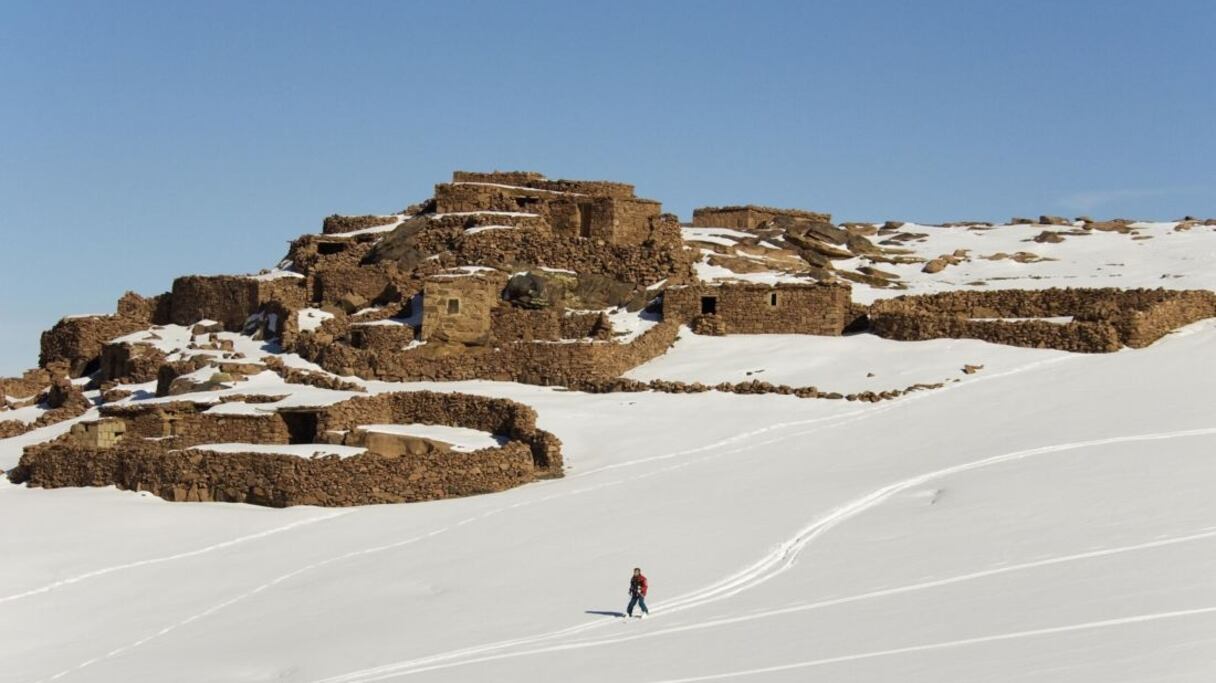 Village du Haut Atlas, sous la neige. 
