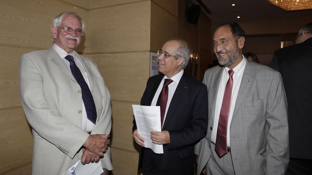 Tom Craig, Driss Moussaoui et Robert Sebbag: des spécialistes qui ont insisté sur les questions de la formation, de l'accompagnement des patients, de la coordination entre les différents acteurs concernés, et du travail sur les mentalités pour assurer la réhabilitation des patients.  
