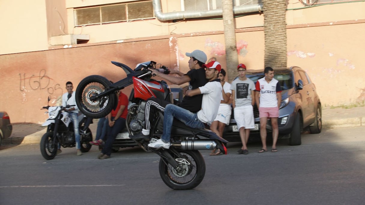 Des acrobaties à deux sur deux roues, ça mérite le détour...
