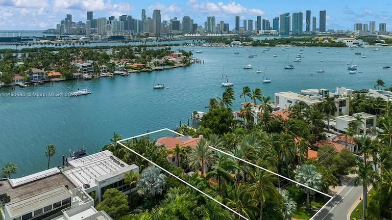 Malik Sefrioui a acquis la semaine dernière cette résidence en bord de mer sur l'île Hibiscus.