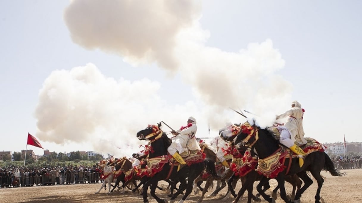 "Laâb el baroud" ou le jeu de la poudre.
