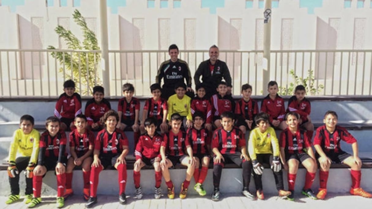 L'académie de football de l'AC Milan à Laâyoune.
