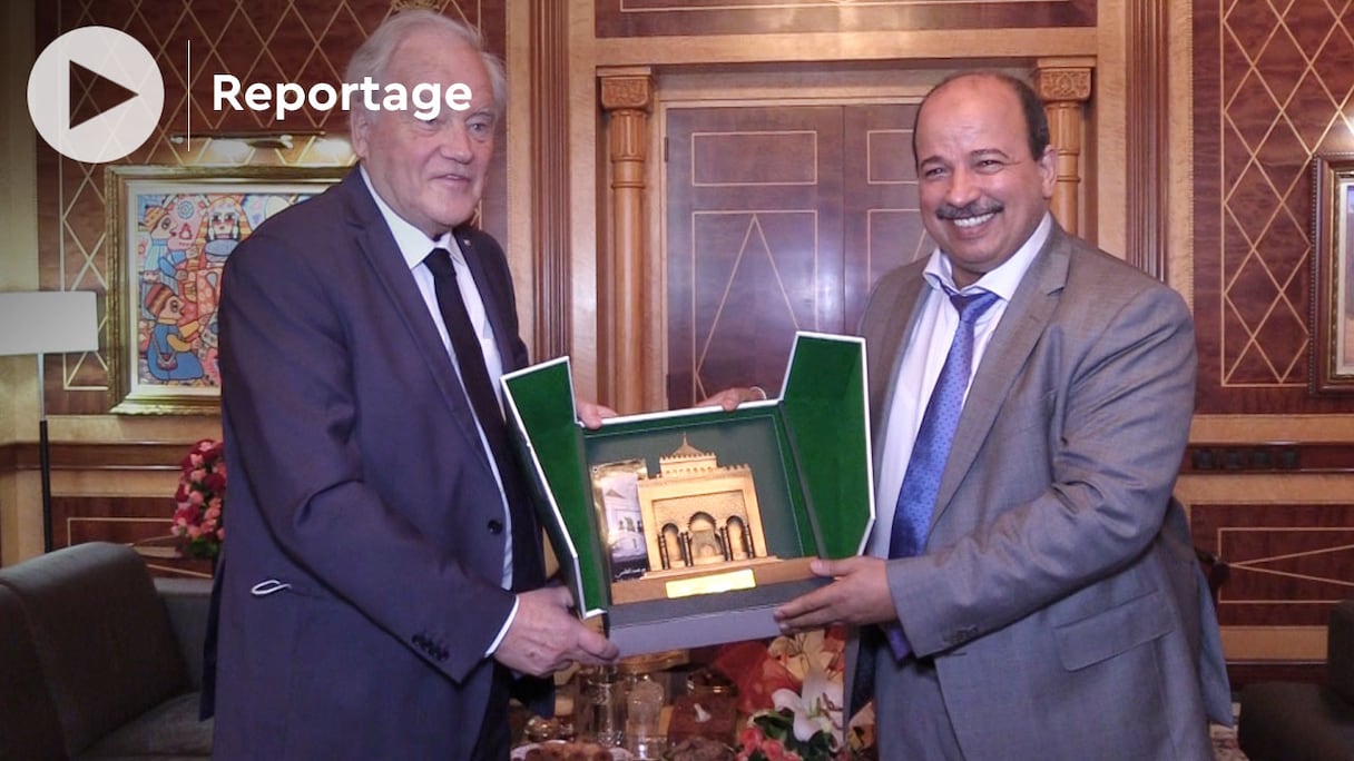 Christian Cambon, président du groupe d’Amitié France-Maroc du Sénat en visite au Maroc, et Enaam Miyara, président de la Chambre des conseillers, mercredi 30 mars 2022.
