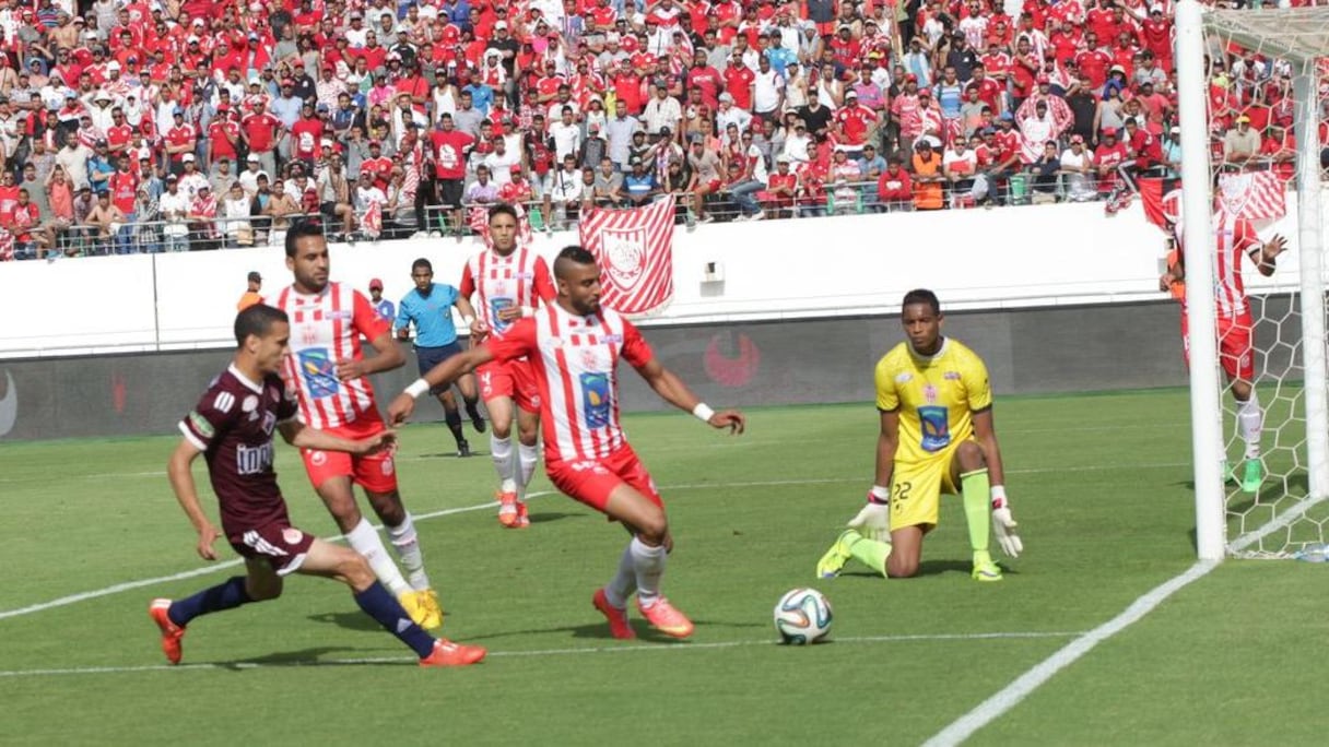 Les occasions se sont multipliés pour les leaders du championnat. 
