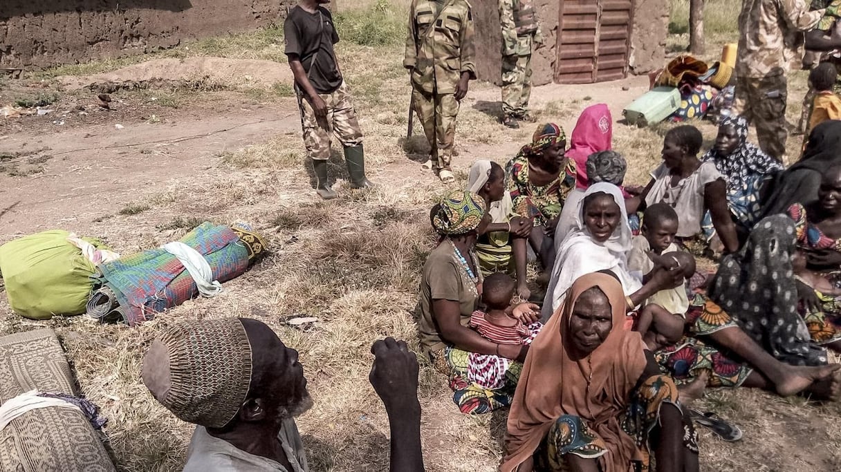 On ignore encore si les lycéennes de Chibok, enlevées en janvier 2014 par Boko Haram, faisaient partie du groupe libéré ce mardi par l'armée.
