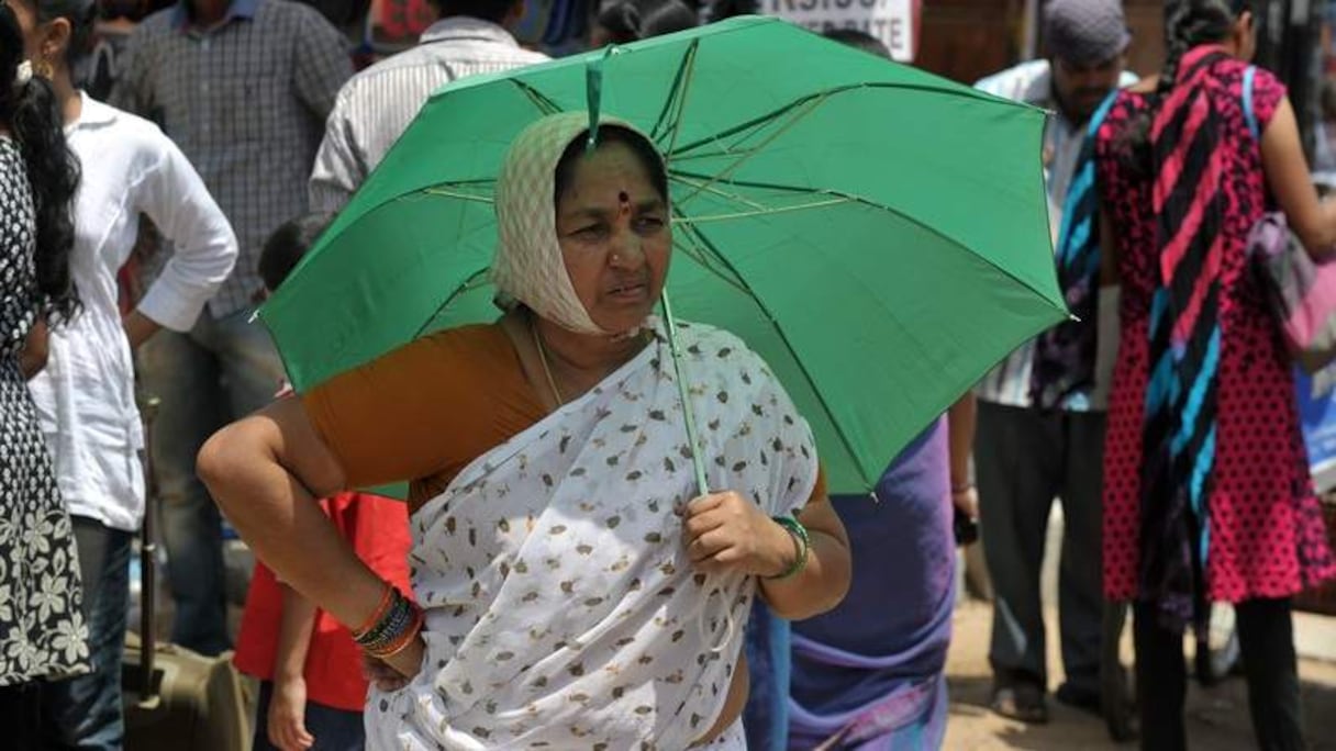 A New Delhi, les prévisions anticipent le maintien de températures autour de 45°C jusqu'à la semaine prochaine.
