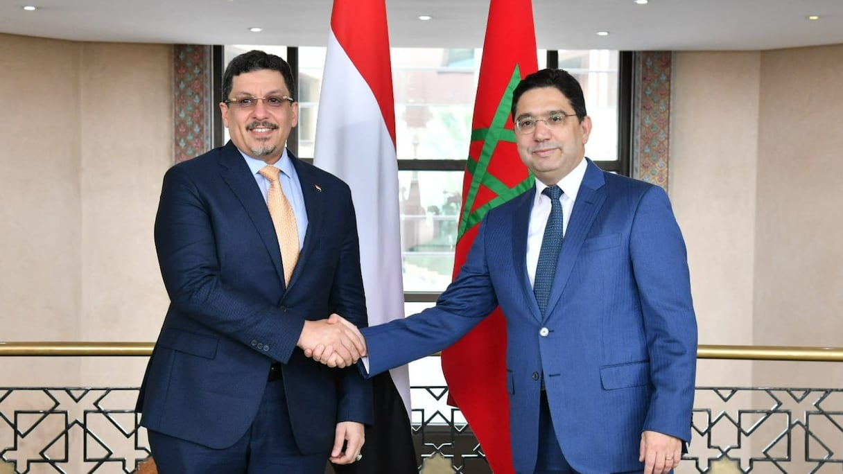 Nasser Bourita et le ministre des Affaires étrangères et des Expatriés du Yémen, Ahmed Bin Mubarak, lundi 3 octobre 2022, à Rabat.
