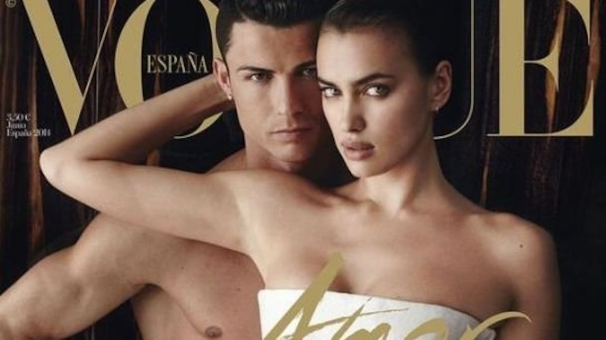 Cristiano Ronaldo pose nu pour le Vogue espagnol avec sa compagne Irina Shayk.
