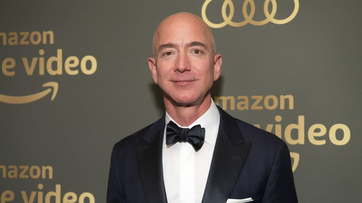 Jeff Bezos, fondateur et patron d'Amazon, est considéré comme étant l'homme le plus riche du monde.