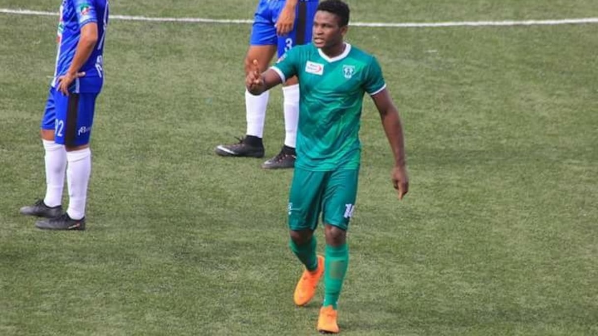 Jean-Joseph Kombous Njock, joueur du Kénitra Athletic Club.
