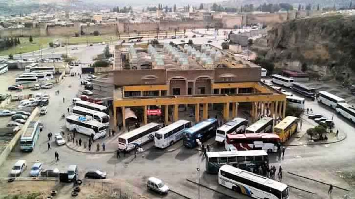 Une vue de la gare routière de Fès
