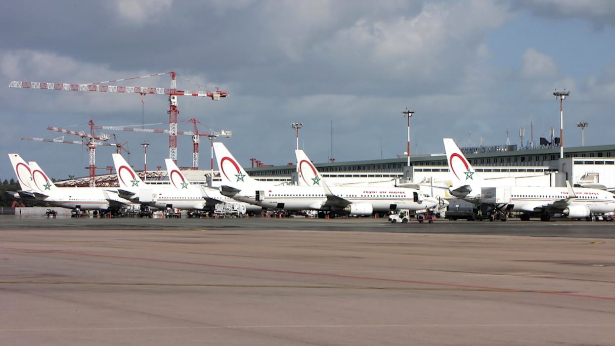 Des avions de la RAM sur le tarmac.
