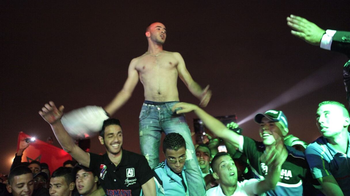 Une joyeuse rage qui, si elle dérape parfois tant les concerts de Bilal drainent de monde, reste en général bon enfant.
