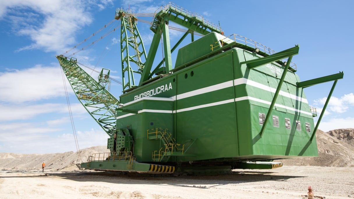 Une dragline sur la mine de Phosboucraa
