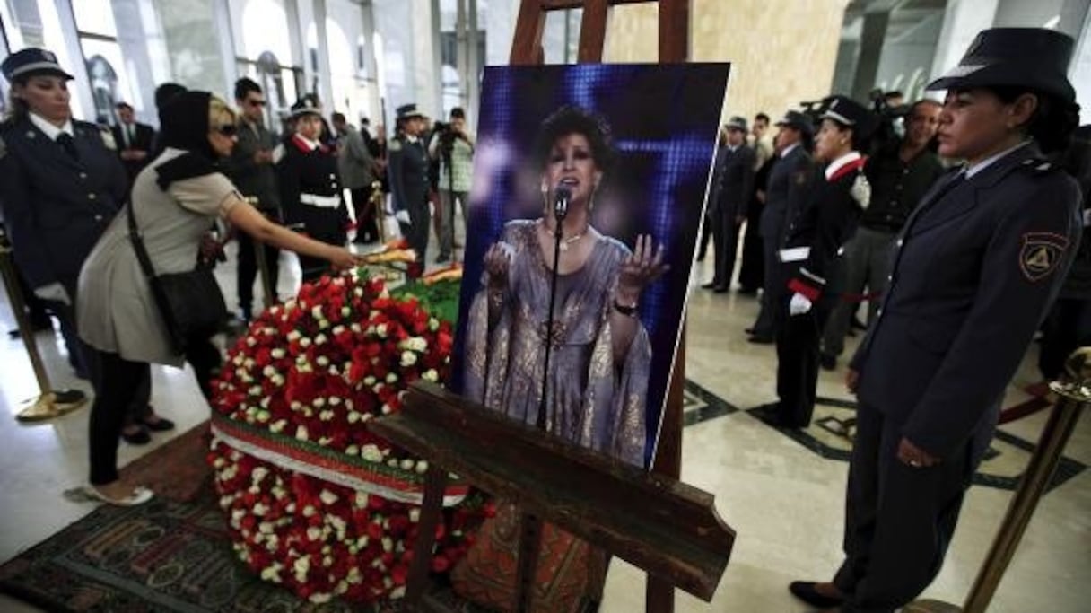 Des milliers de fans à travers le monde lui ont rendu hommage à l'annonce de sa disparition en mai 2012, à l'âge de 72 ans
