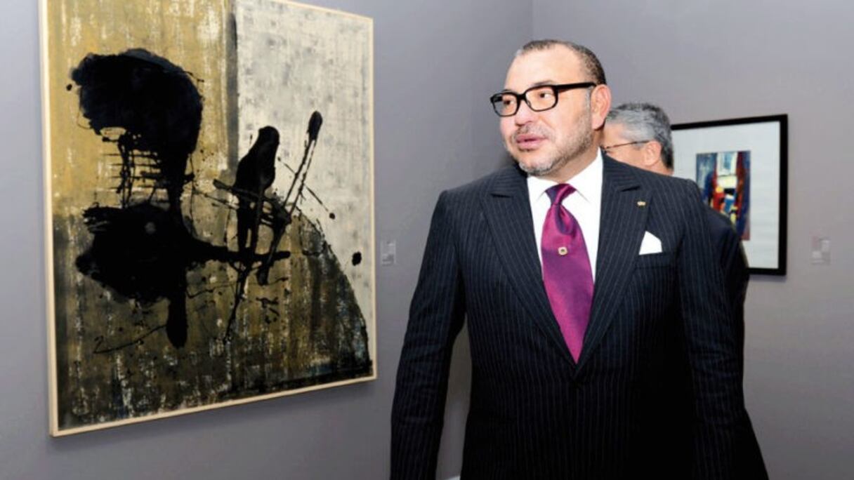 Le Roi Mohammed VI au Musée Mohammed VI d'art moderne et contemporain à Rabat.
