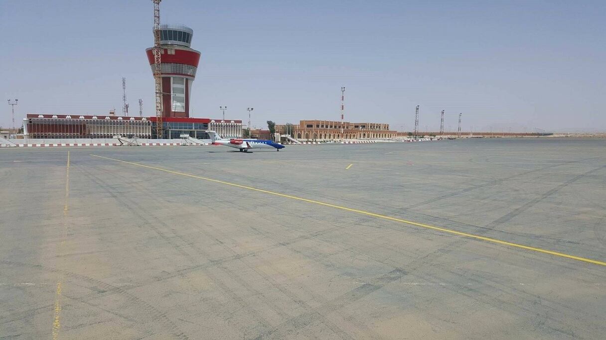 Aéroport Haj Bey Akhamok de Tamanrasset.
