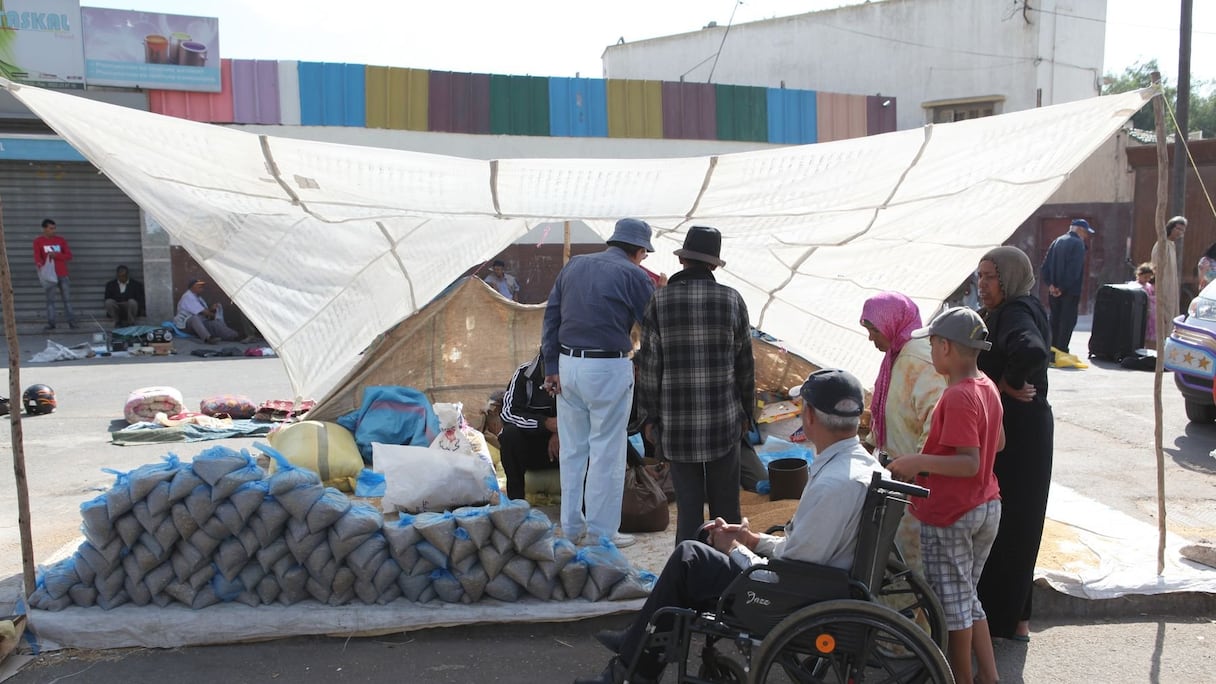 L'Aïd el Fitr devant être fêté ce mardi 29 juillet, les Marocains ont commencé, dimanche, à faire les emplettes destinées à la Zakat.
