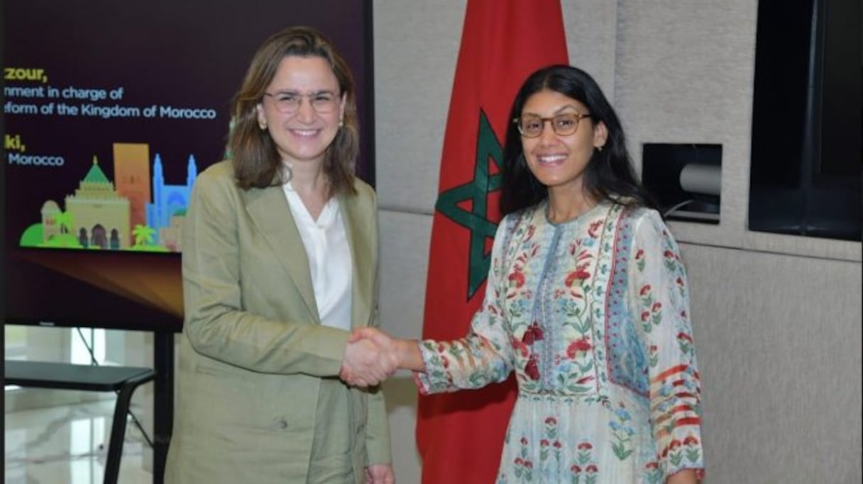 Un mémorandum d’entente pour un projet d’investissement au Maroc a été signé samedi 28 mai 2022, entre la ministre de la Transition numérique, Ghita Mezzour, et la présidente du géant indien de l'informatique, HCL Technologies, Roshni Nadar Malhotr.
