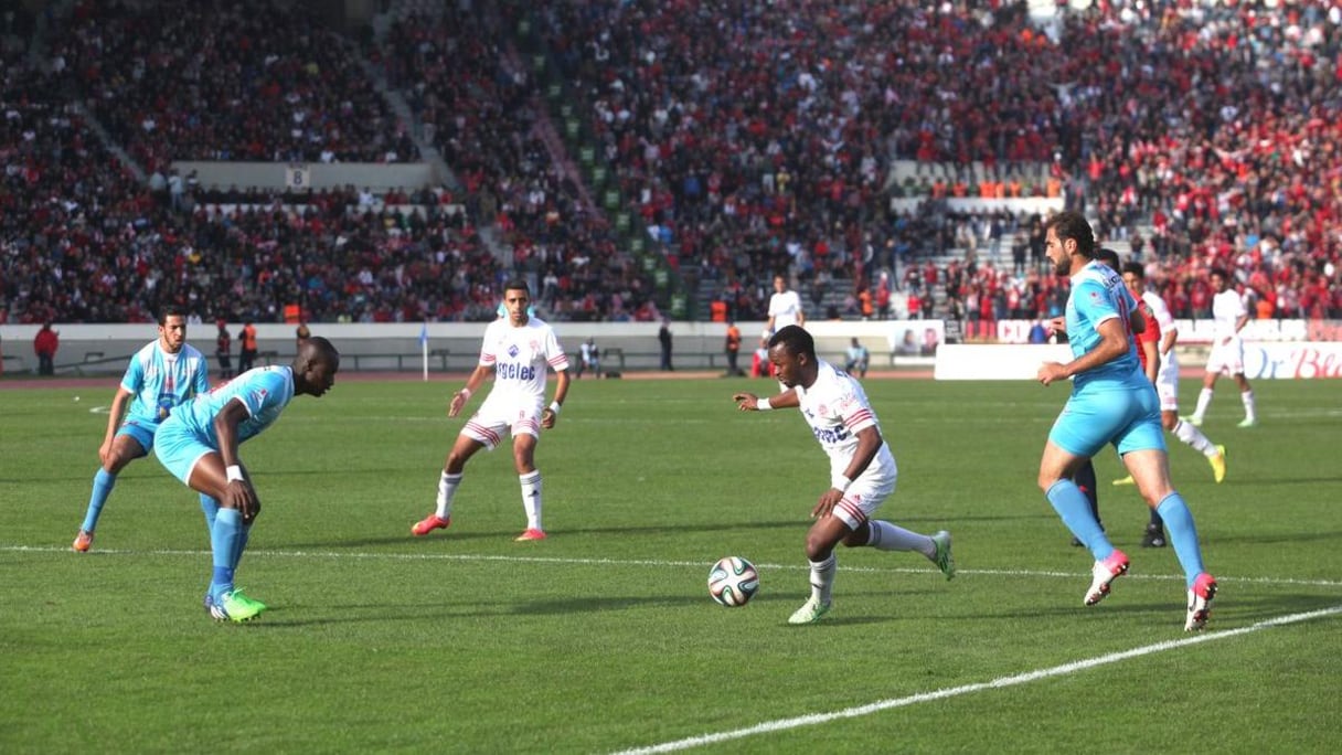 Un dernier frisson en toute fin du temps additionnel, mais il était trop tard pour le Wydad, qui poursuit une série de trois matchs sans victoire, mais reste provisoirement sur le fauteil de leader. 
