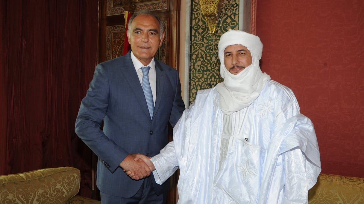 Salaheddine Mezouar, ministre des Affaires étrangères, et Chérif Bilal Ag, secrétaire général du Mouvement national de libération de l'Azwad (MNLA).
