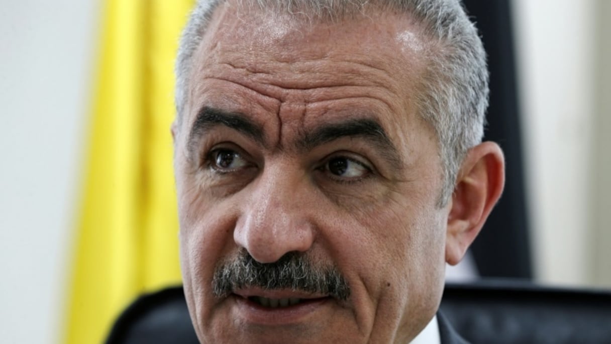 Mohammad Chtayyeh, nommé nouveau Premier ministre palestinien par le président Mahmoud Abbas, le 10 mars 2019 dans son bureau à Ramallah.
