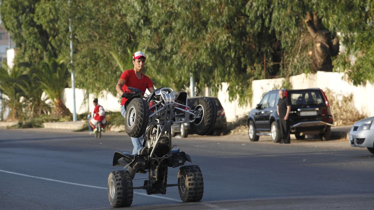 Des acrobaties dignes de cascades hollywoodiennes
