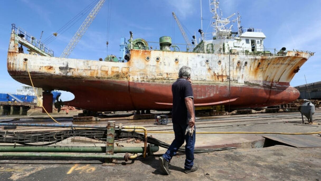 Le navire Moulay Abdellah sur les chantiers navals de Huelva.
