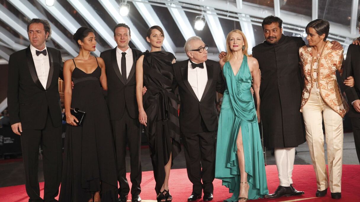 Et, enfin, l'arrivée du somptueux jury dont les membres ont fait ensemble leur entrée au palais des Congrès pour la remise des prix.
