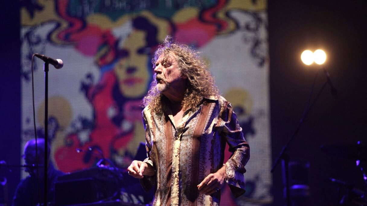 Robert Plant & The sensational shifters: un concert Magistral! Le rock dans toute sa puissance servi par une voix reconnaissable entre mille, sublime, et des musiciens extraodinaires. The concert de cette édition!
