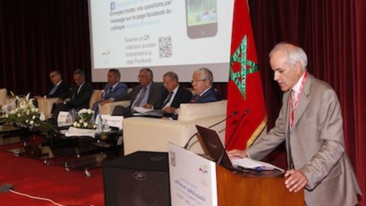 Ali Ababou, président de la Fondation Zakoura Education, commencera par prendre la parole pour ouvrir la séance, avant de céder le micro aux intervenants invités.  
