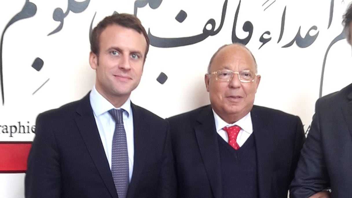 Le président français Emmanuel Macron, et le recteur de la Grande Mosquée de Paris, Dalil Boubakeur. 
