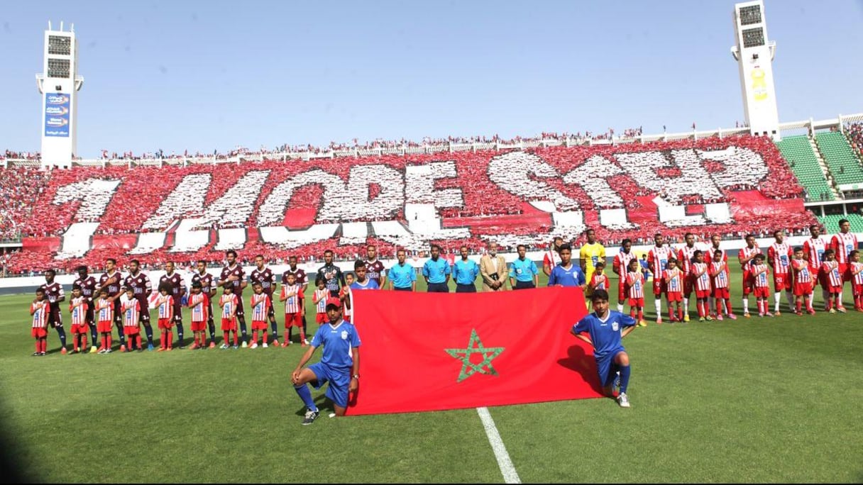 Le magnifique tifo des supporters du WAC. 
