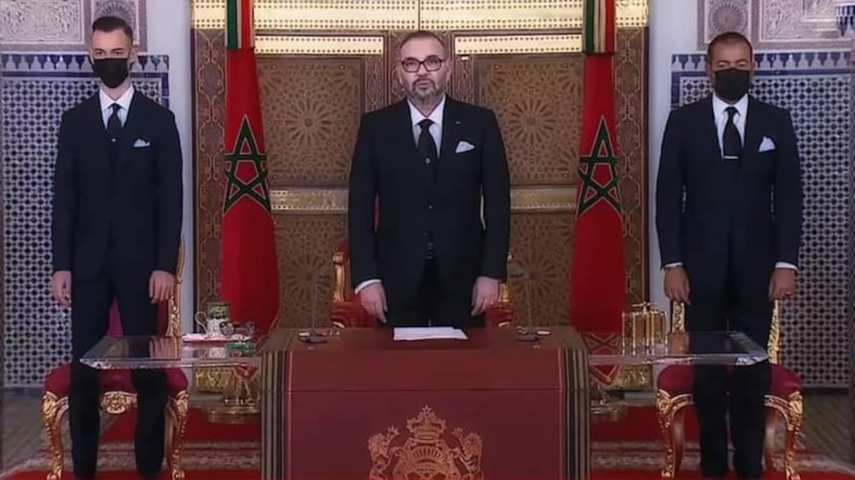 Le Roi Mohammed VI, lors d'un discours retransmis à la télévision, à l'occasion de la commémoration de la Révolution du Roi et du Peuple, le 20 août 2021. 
