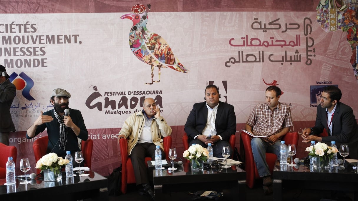 La deuxième partie du débat a fait intervenir d'autres personnalités, notamment de la société civile telles que Rami Farah, Hassan El Kadiri, Kamel Chibli, Mohamed Jeghllaly Driss Bennani (de gauche à droite)
