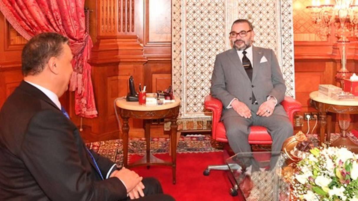 Le roi Mohammed VI reçoit Abdellatif Ouahbi, nouveau SG du PAM.
