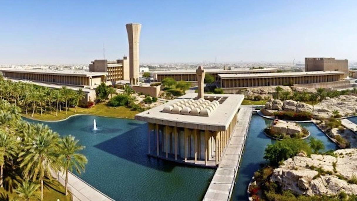 King Fahd university of petroleim and minerals (Arabie Saoudite).
