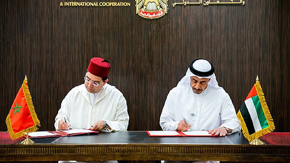 Nasser Bourita, ministre des Affaires étrangères et de la Coopération internationale, et son homologue émirati Cheikh Abdallah ben Zayed Al Nahyane.
