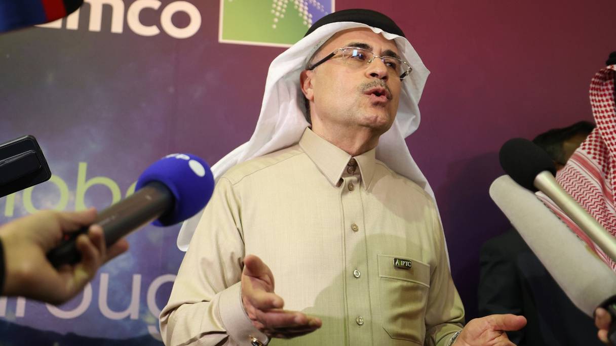 Le PDG de Saudi Aramco Amin Nasser s'adresse aux journalistes lors de la cérémonie d'ouverture de la Conférence internationale sur les technologies pétrolières (IPTC) à Riyad, le 21 février 2022.
