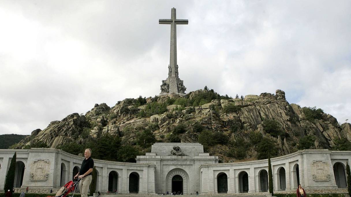 El Valle de los Caidos", où reposent 33.000 morts de la guerre civile espagnole (1936-1939)
