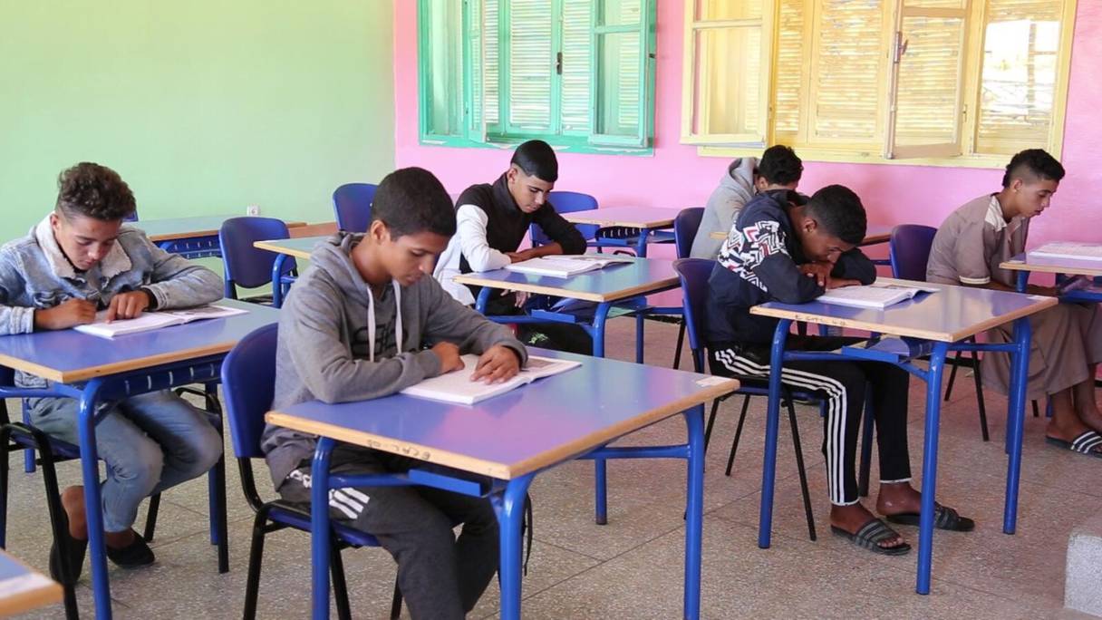 Le centre Essalam pour l'école de la deuxième chance à Dakhla ouvre de nouvelles perspectives pour les adolescents ayant abandonné prématurément l'école (Photo d'archives, le 16 juin 2021). 
