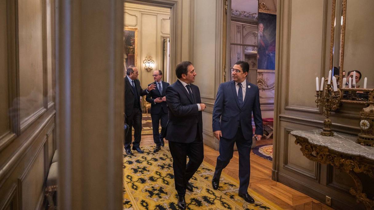 Le ministre espagnol des Affaires étrangères Jose Manuel Albares, et son homologue marocain Nasser Bourita, le vendredi 11 novembre 2022.
