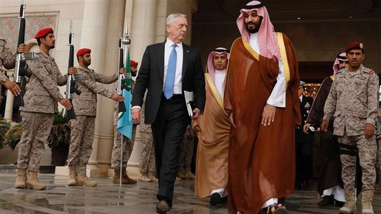 Jim Mattis, ministre américain de la Défense, et le prince saoudien Mohammed ben Salmane.
