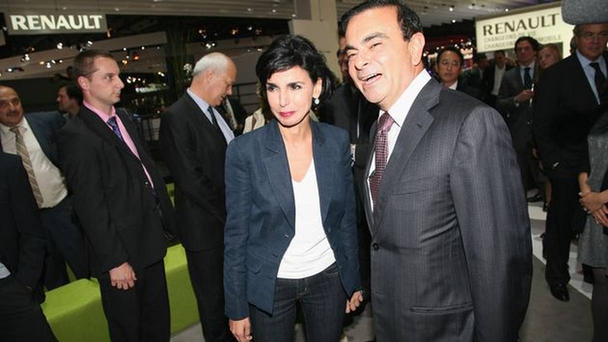 Rachida Dati et Carlos Ghosn au Parc des expositions de la Porte de Versailles à Paris.
