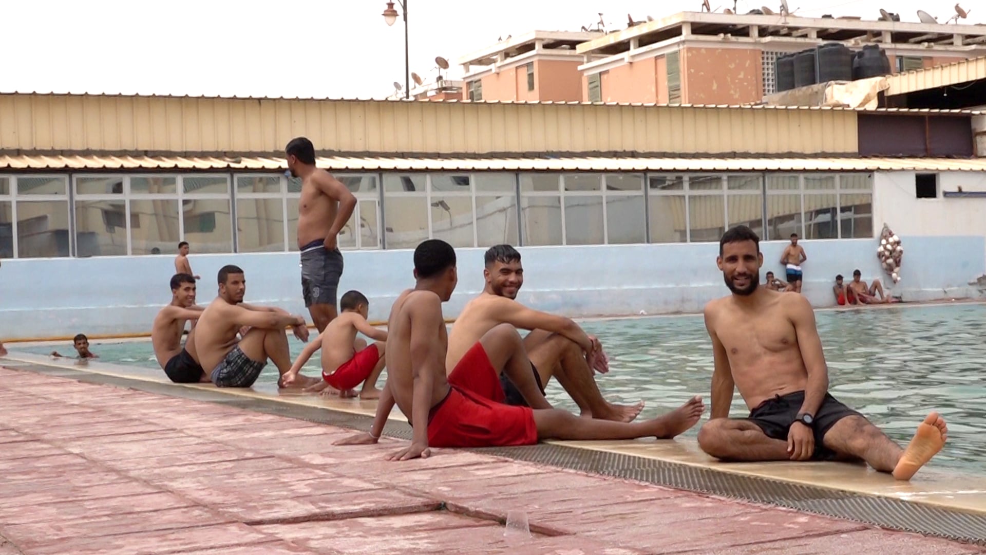 Canicule. La grande ruée vers les piscines de Laâyoune | le360.ma