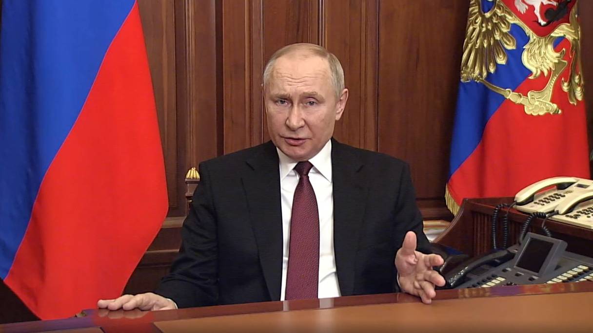 Vladimir Poutine s'adresse à la nation au Kremlin, à Moscou, aux premières heures du 24 février 2022. Le président russe a annoncé une «opération militaire» en Ukraine et a appelé ses soldats à déposer les armes.
