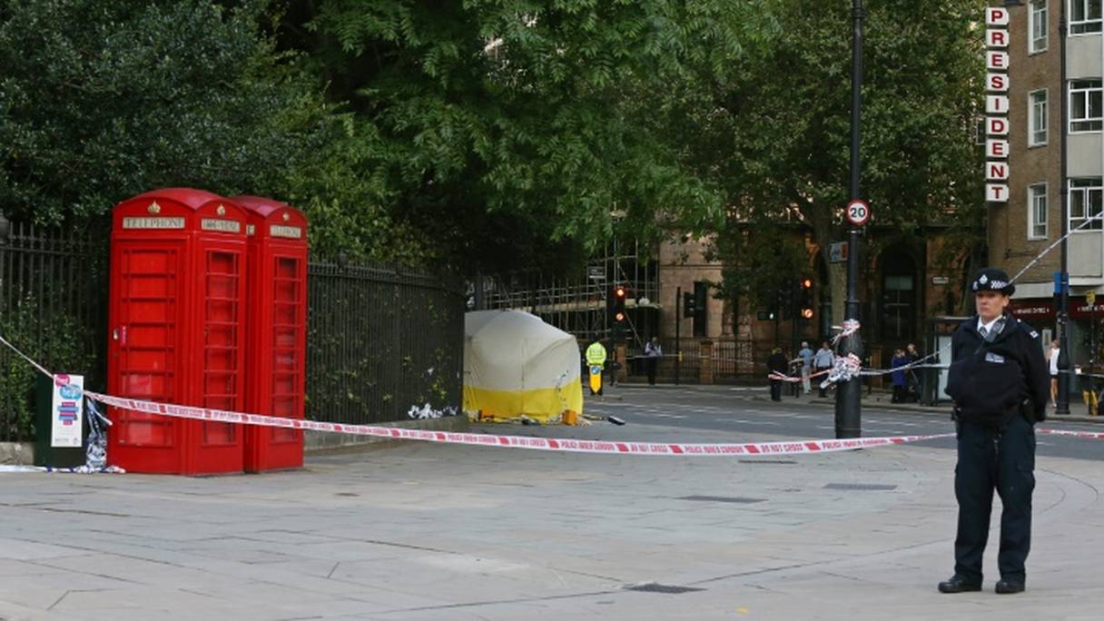 Sur le site de l'attaque au couteau à Russell Square, à Londres, le 4 août 2016.
