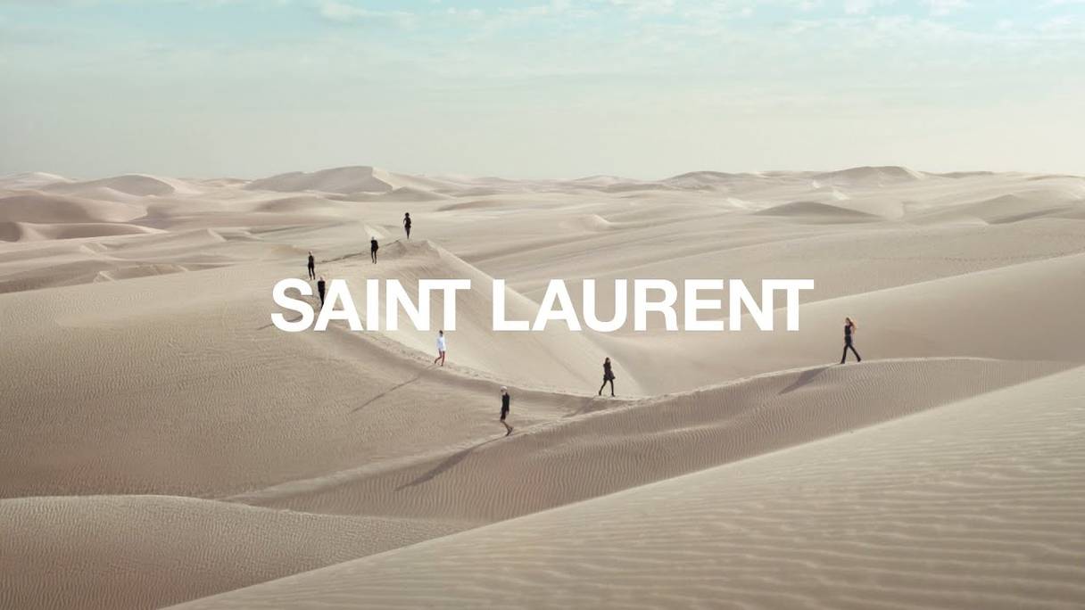 «I wish you were here», la collection printemps-été 2021 d'Yves Saint Laurent.
